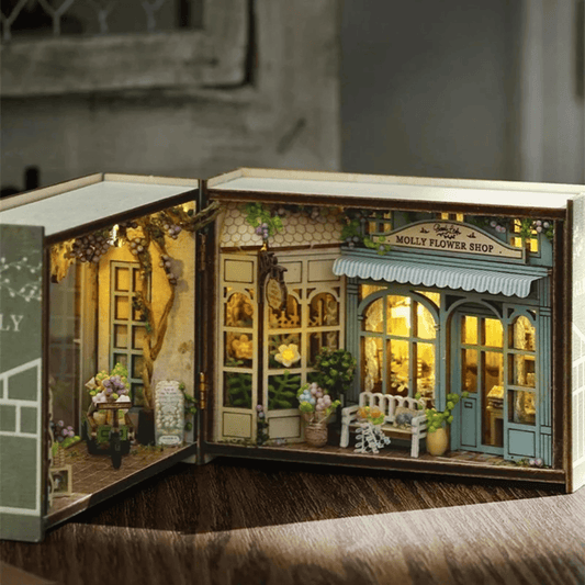Molly Gardenhouse Miniature 3D Flower Shop Kit