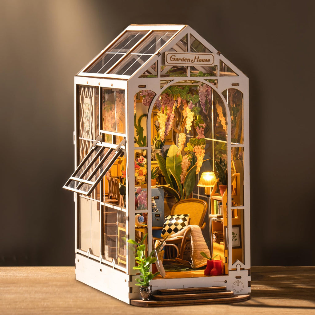 Holiday Garden House: Botanical Haven 3D DIY Book Nook Kit